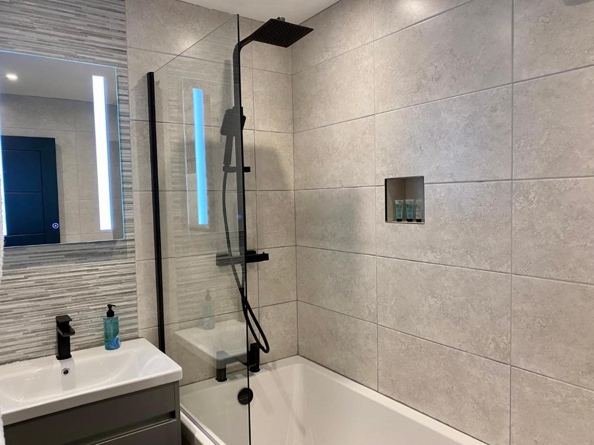 Eden Retreats Serviced Apartments มอร์คัมบ์ ภายนอก รูปภาพ